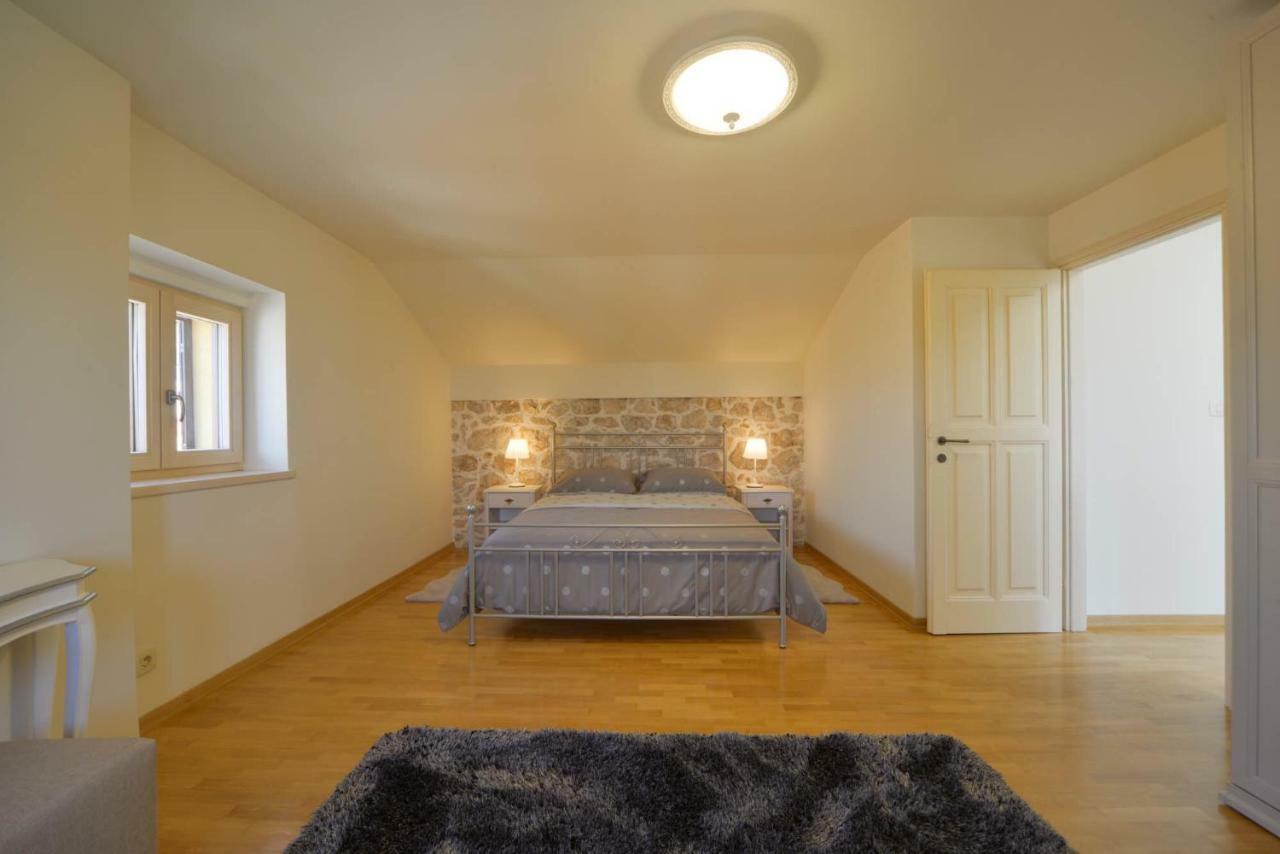 Villa Potocnjak Novi Vinodolski Bagian luar foto